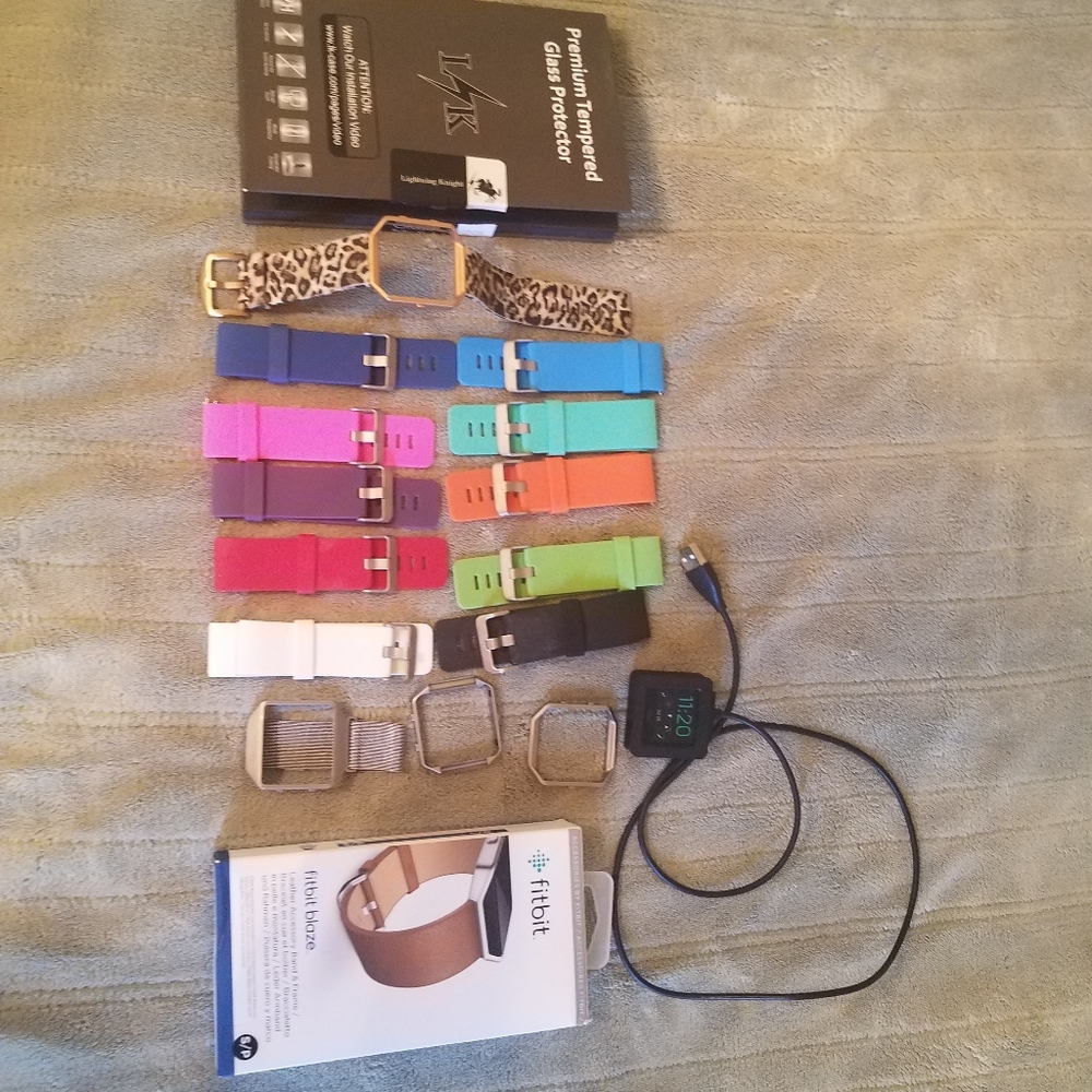 Fitbit Blaze Hr with tons of accessories
